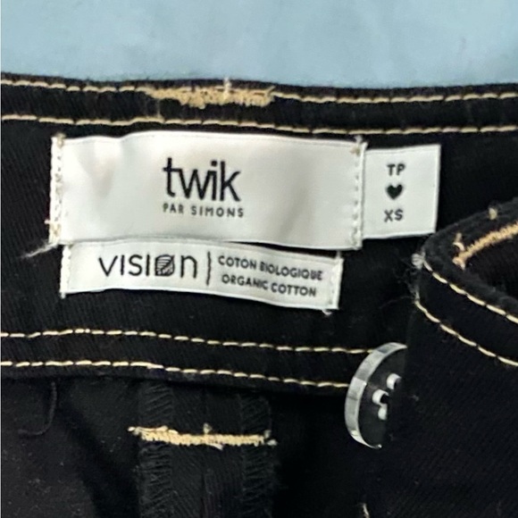 Over sized Cargo pants - Picture 2 of 4